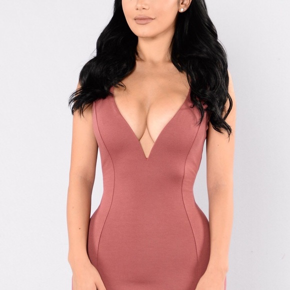 Dress - Picture 3 of 6